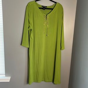 Green long sleeve dress
